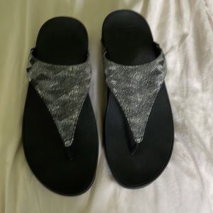 Fitflop Ladies Black Sparkle Wedge Slip on Thong Sandals size 8